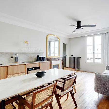 Magnificent Flat - 2br 6p - Arc De Triomphe