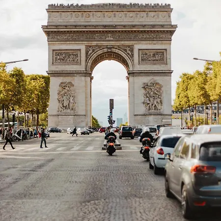 Magnificent Flat - 2br 6p - Arc De Triomphe Apartment *